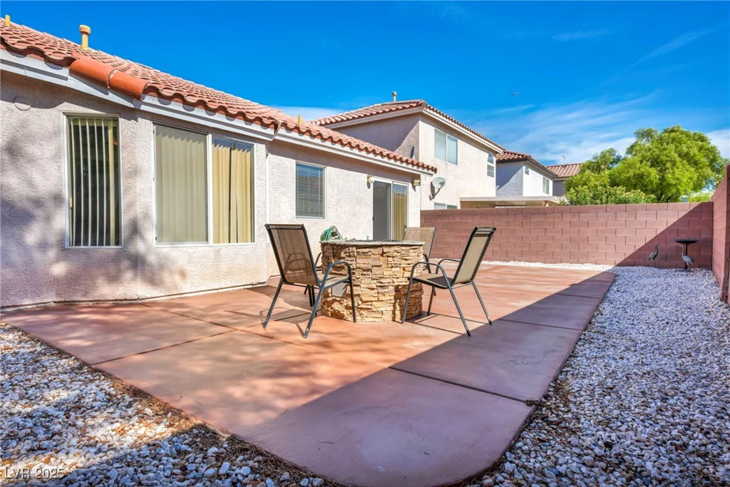 7438 Treasure Chest, Las Vegas, NV 89139