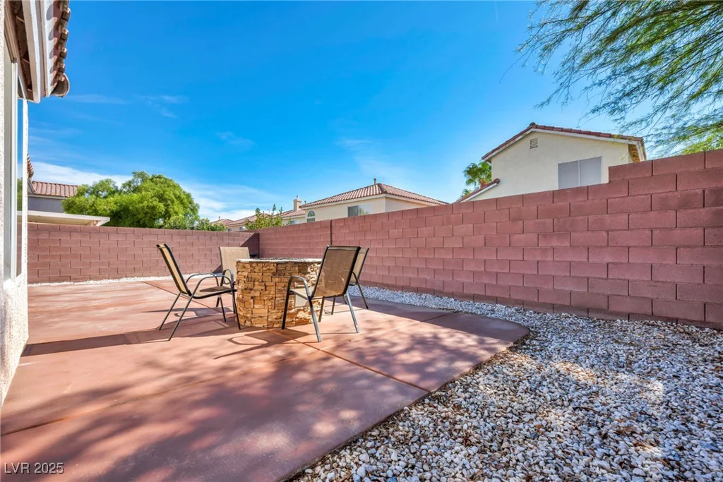 7438 Treasure Chest, Las Vegas, NV 89139