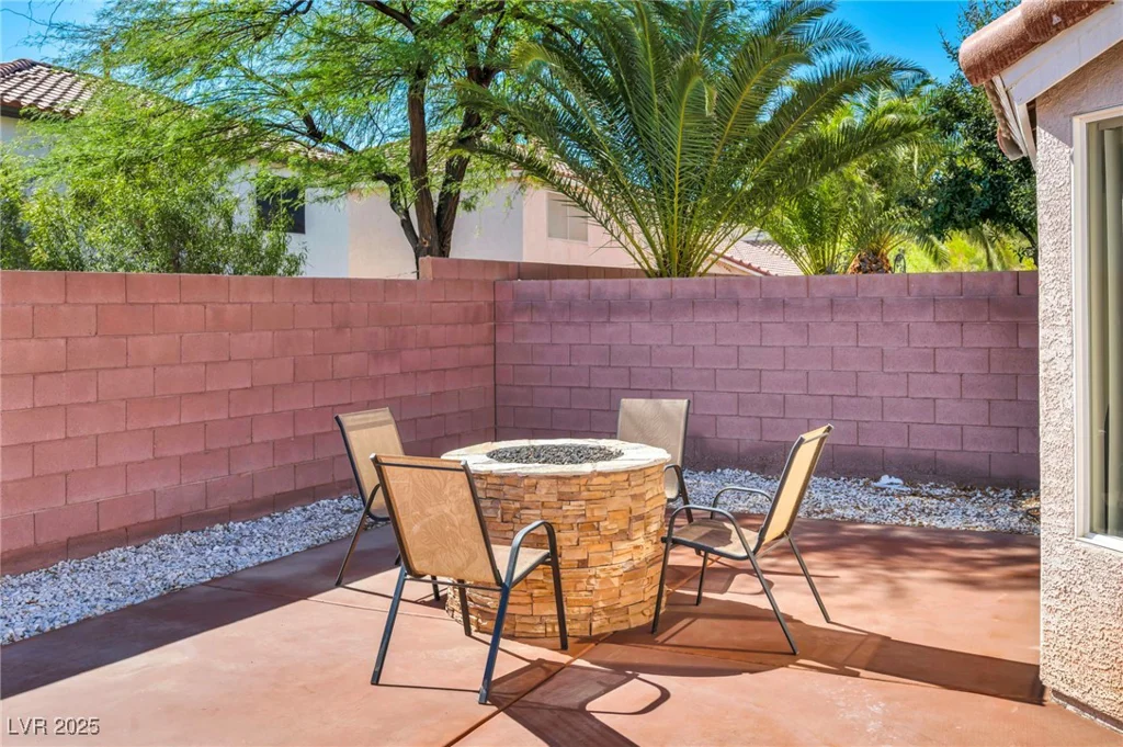 7438 Treasure Chest, Las Vegas, NV 89139