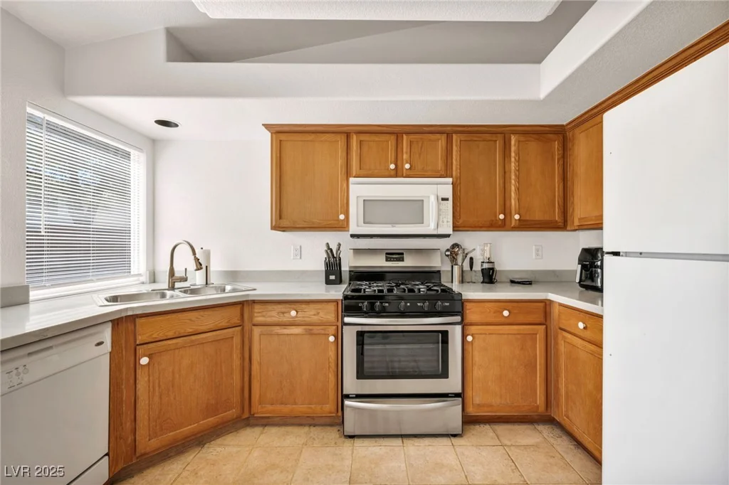 7438 Treasure Chest, Las Vegas, NV 89139