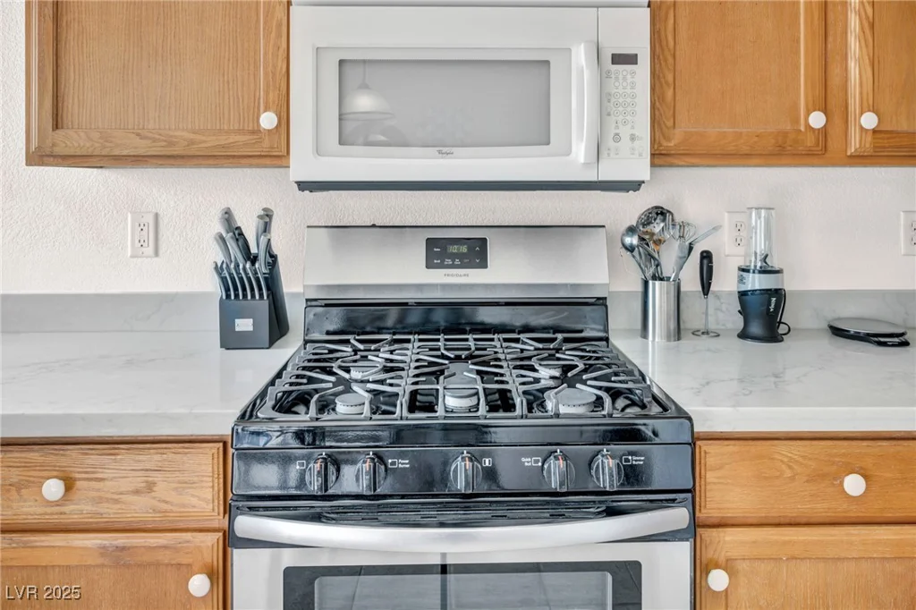 7438 Treasure Chest, Las Vegas, NV 89139