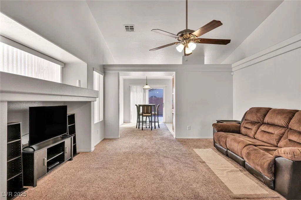 7438 Treasure Chest, Las Vegas, NV 89139
