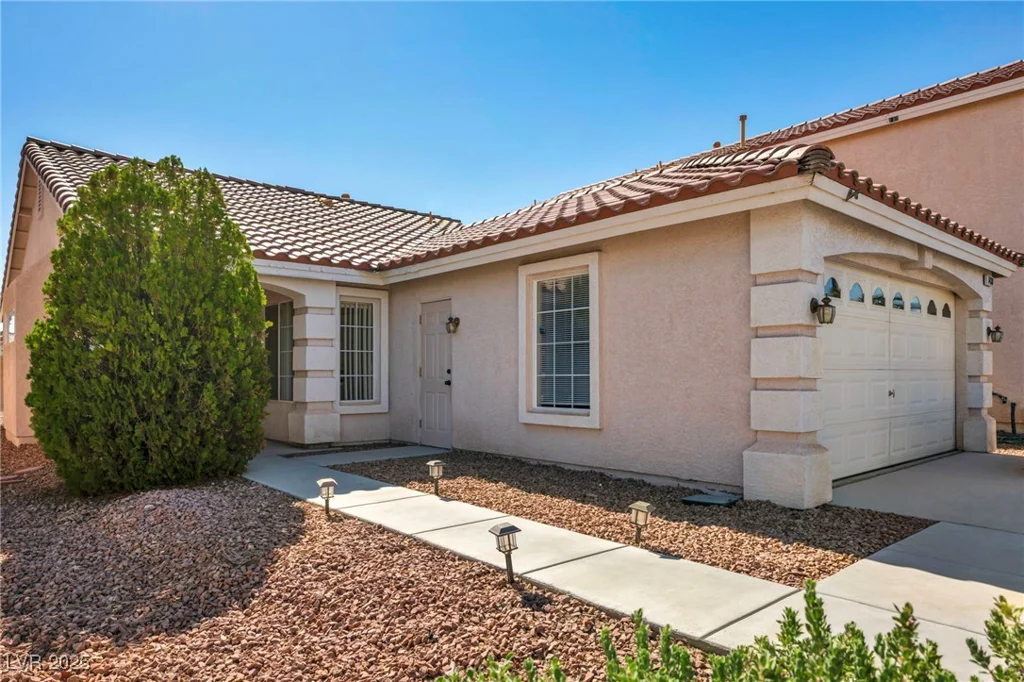7438 Treasure Chest, Las Vegas, NV 89139