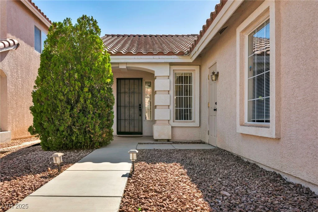 7438 Treasure Chest, Las Vegas, NV 89139
