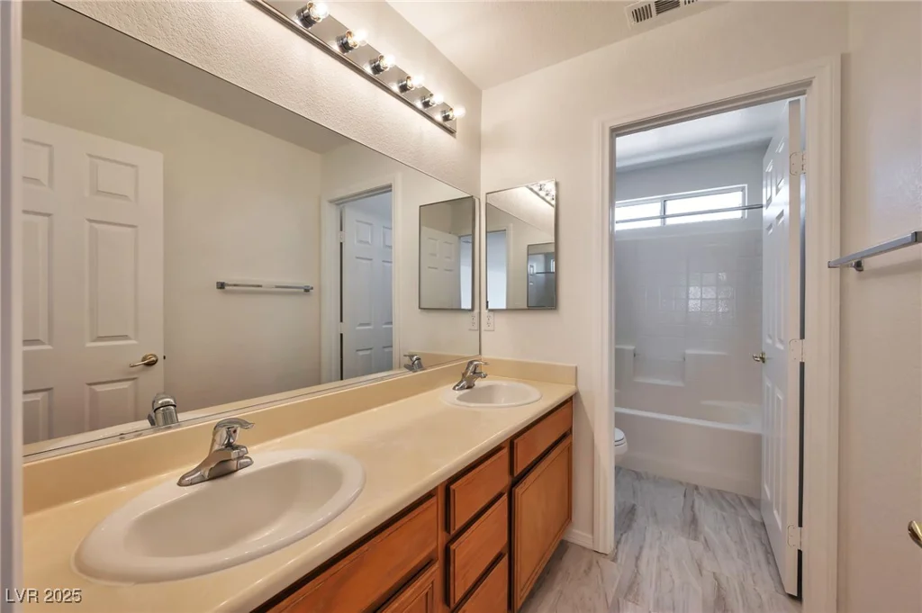 6440 Giant Oak, North Las Vegas, NV 89084
