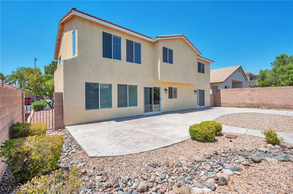 6440 Giant Oak, North Las Vegas, NV 89084