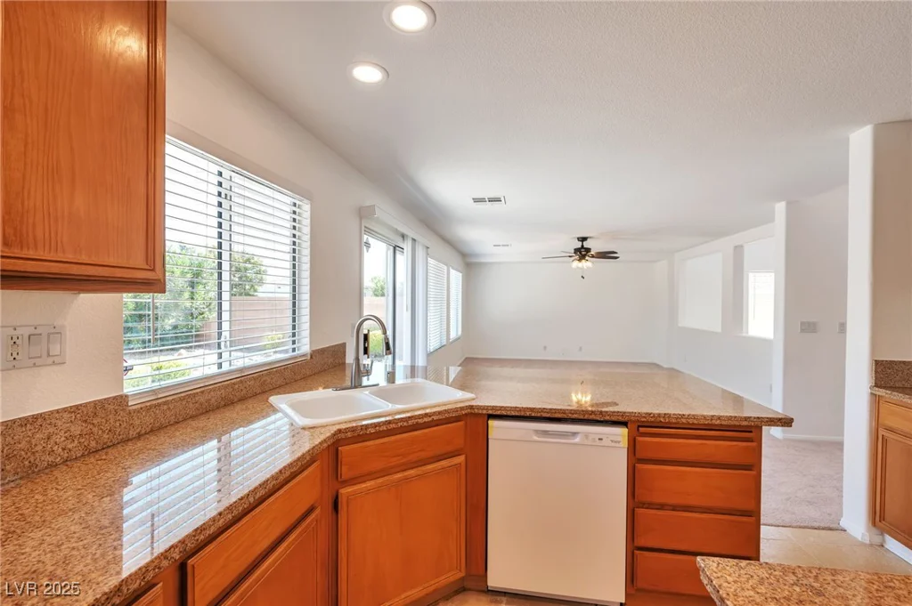 6440 Giant Oak, North Las Vegas, NV 89084