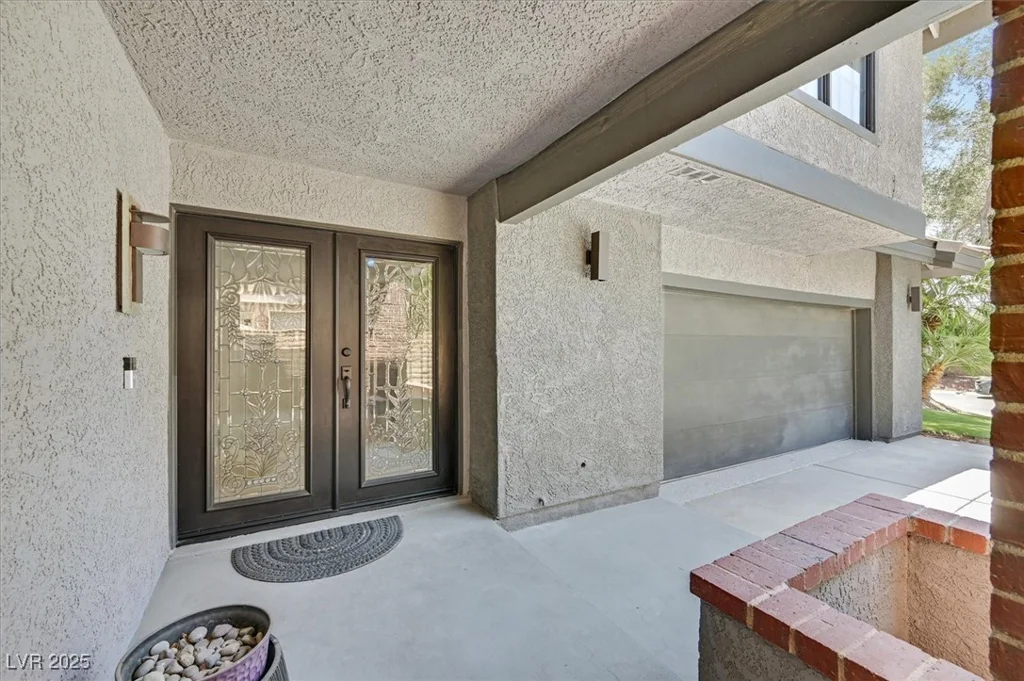 1024 Pinehurst, Las Vegas, NV 89109