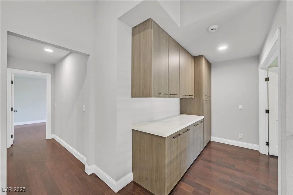 1024 Pinehurst, Las Vegas, NV 89109