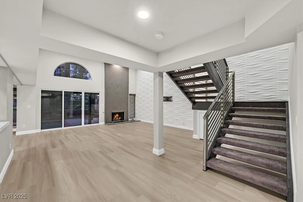 1024 Pinehurst, Las Vegas, NV 89109