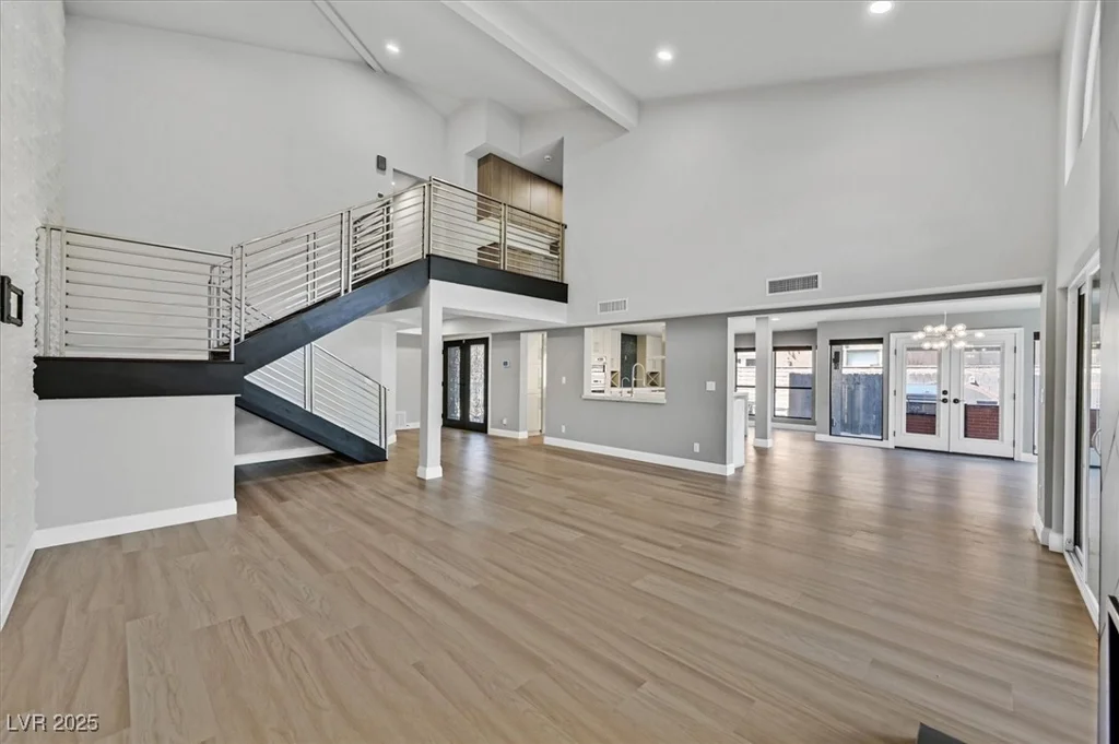 1024 Pinehurst, Las Vegas, NV 89109