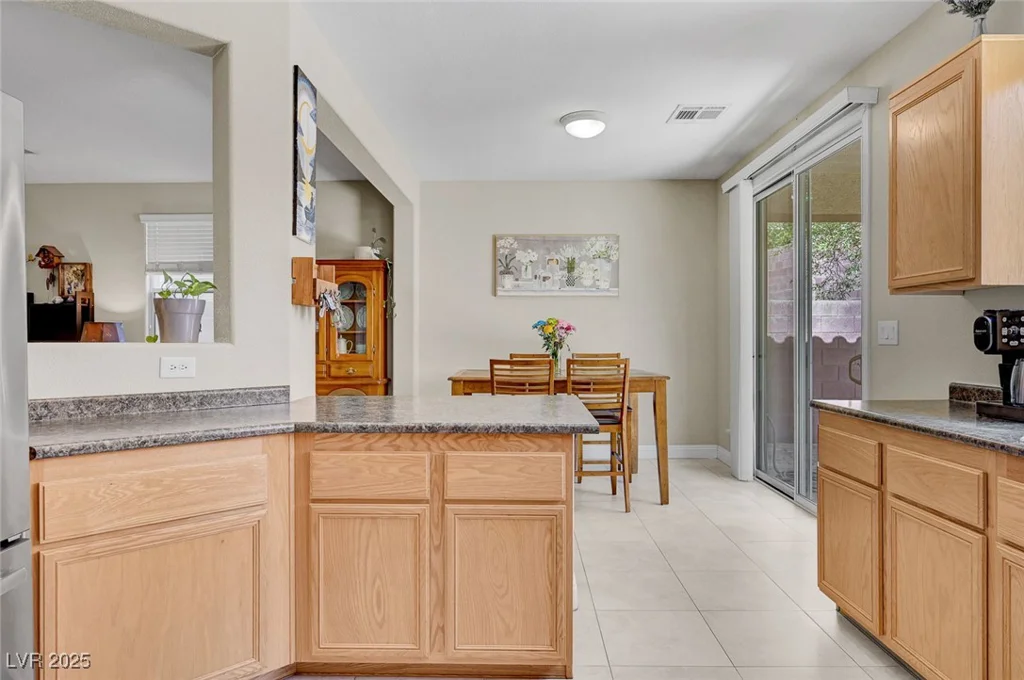 9346 Shawnee Mission, Las Vegas, NV 89178
