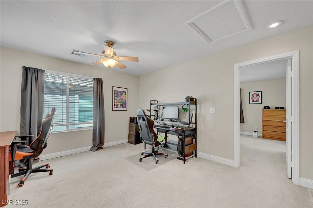 9346 Shawnee Mission, Las Vegas, NV 89178