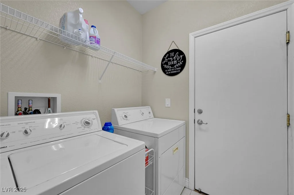 9346 Shawnee Mission, Las Vegas, NV 89178
