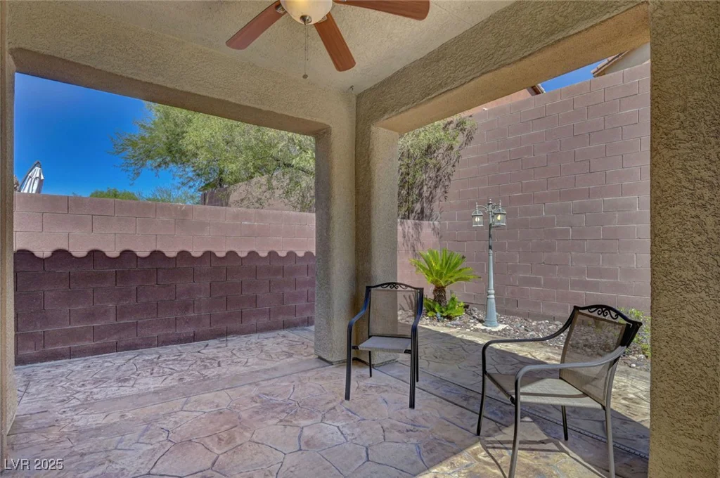 9346 Shawnee Mission, Las Vegas, NV 89178