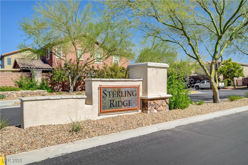 9346 Shawnee Mission, Las Vegas, NV 89178