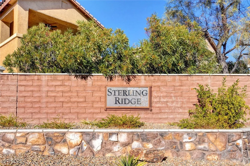 9346 Shawnee Mission, Las Vegas, NV 89178