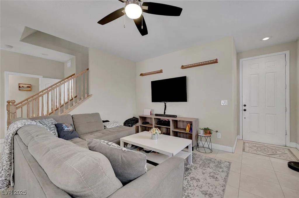 9346 Shawnee Mission, Las Vegas, NV 89178