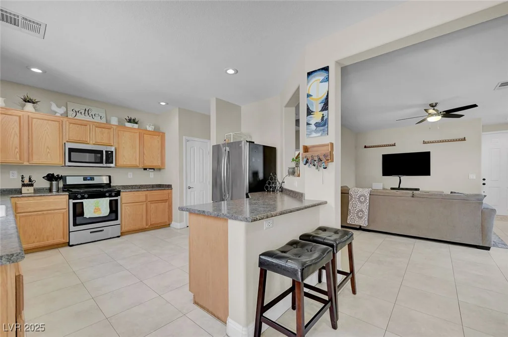 9346 Shawnee Mission, Las Vegas, NV 89178
