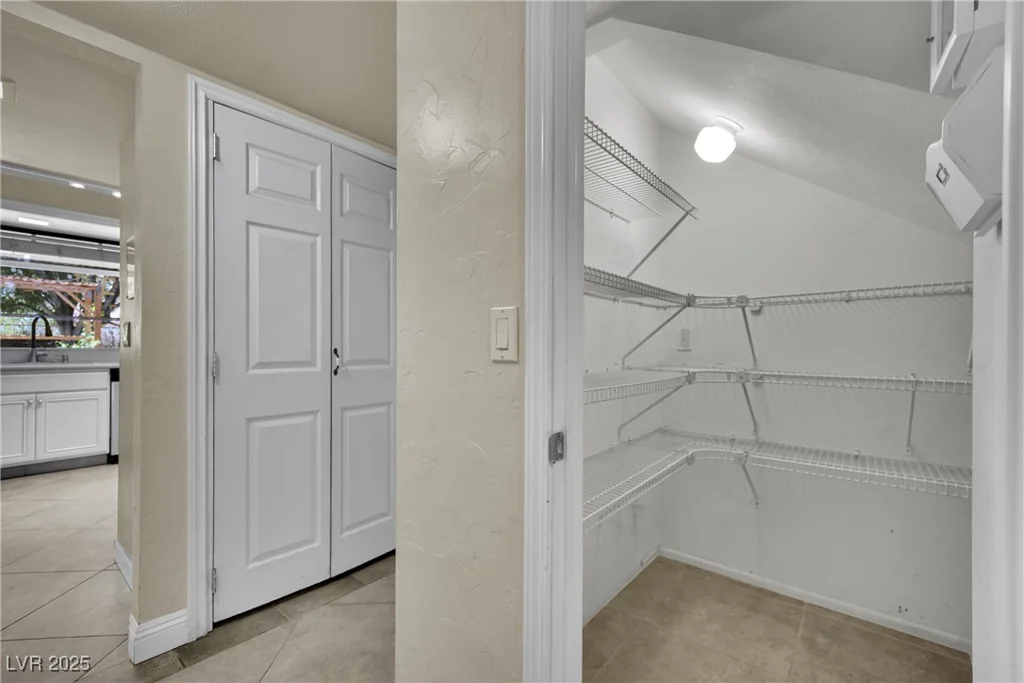 2233 Marlboro, Henderson, NV 89014