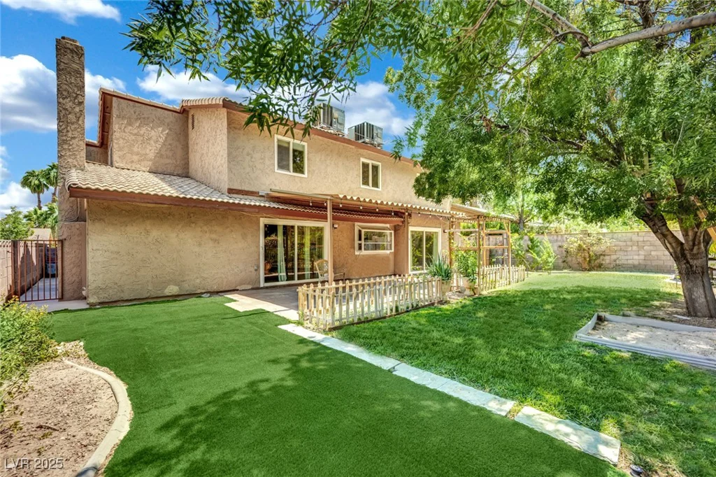 2233 Marlboro, Henderson, NV 89014
