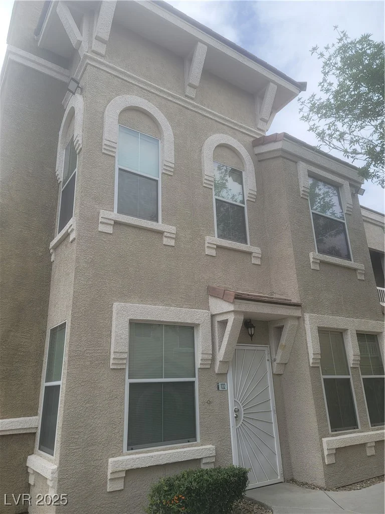 9975 Peace, Las Vegas, NV 89147