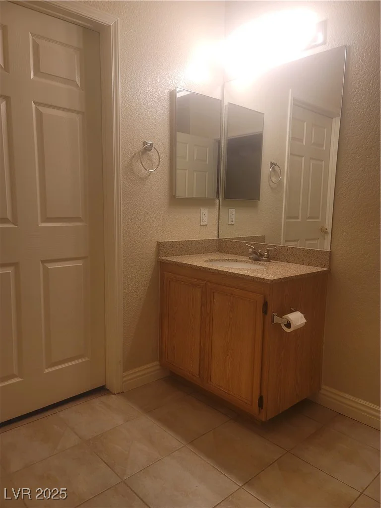 9975 Peace, Las Vegas, NV 89147