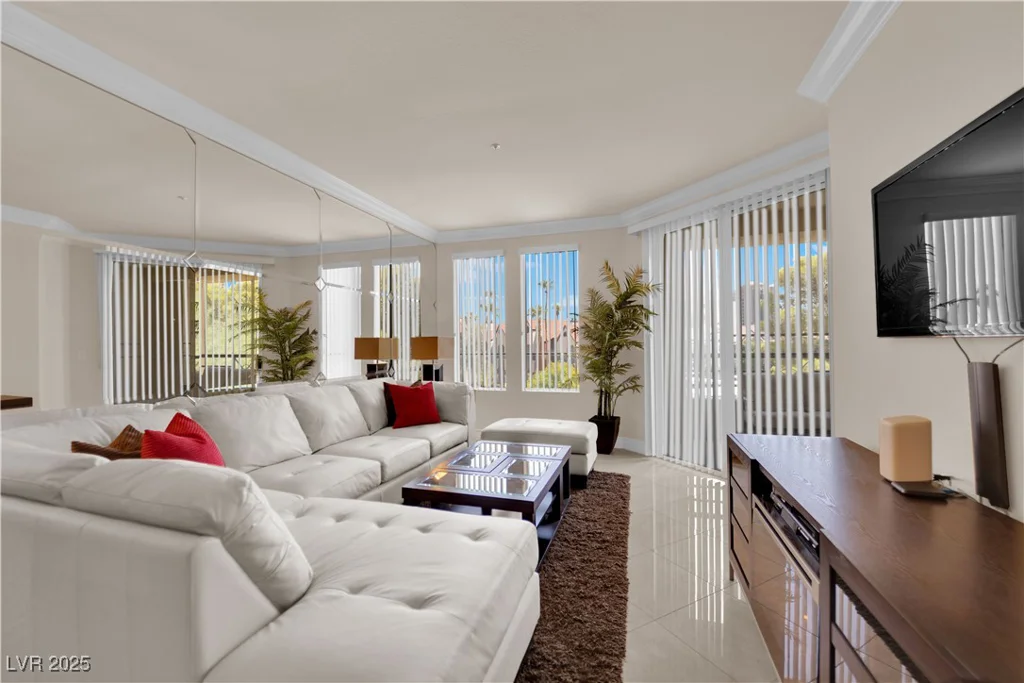 230 Flamingo, Las Vegas, NV 89169