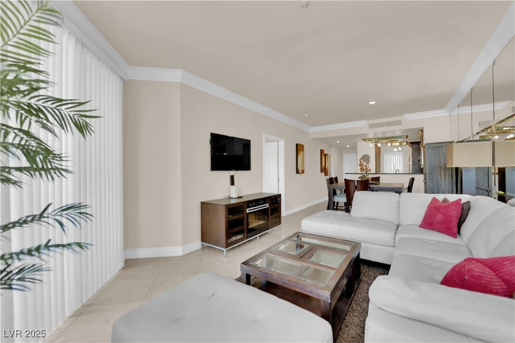 230 Flamingo, Las Vegas, NV 89169
