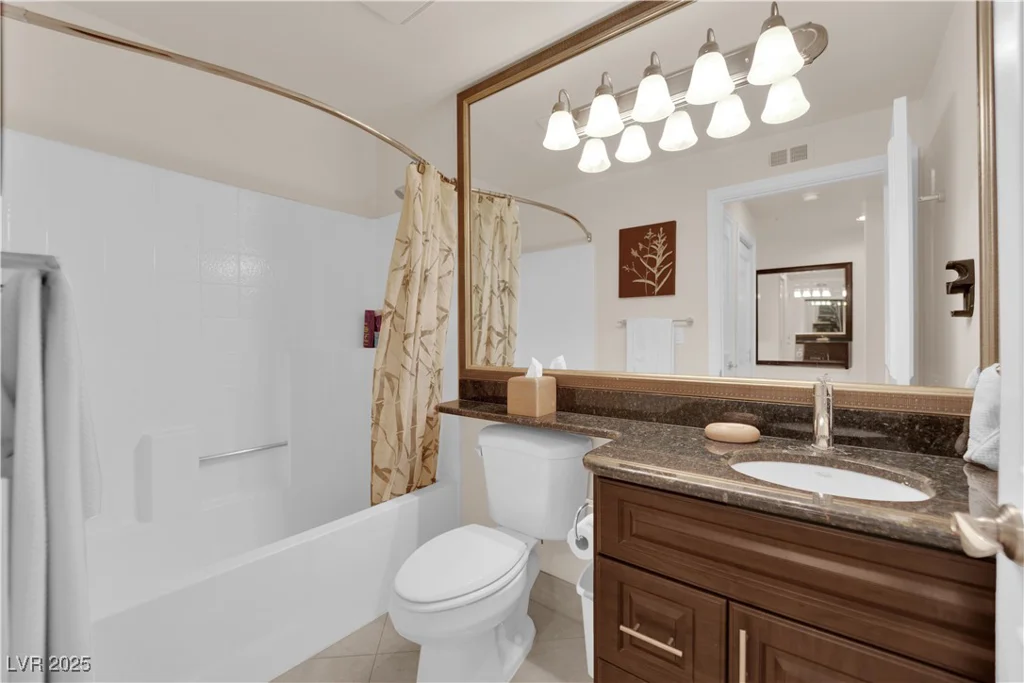 230 Flamingo, Las Vegas, NV 89169