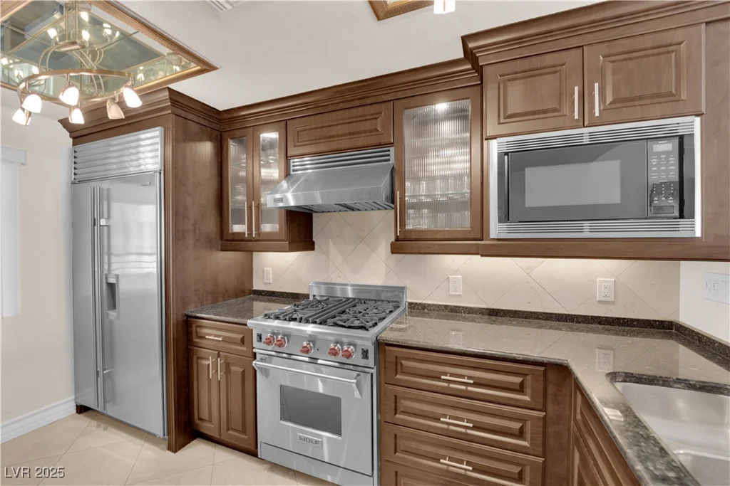 230 Flamingo, Las Vegas, NV 89169