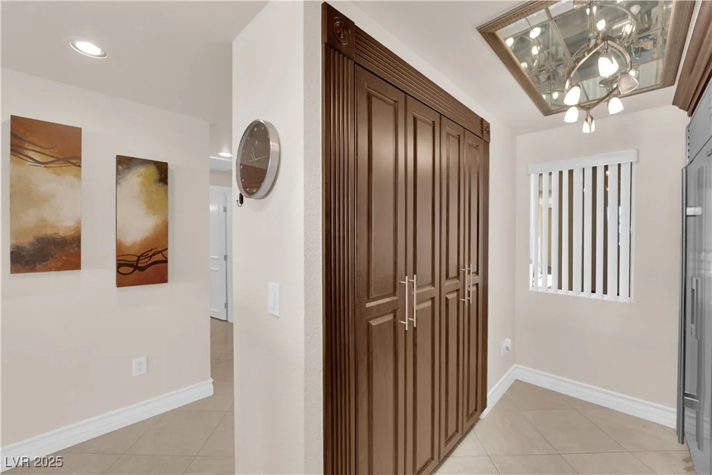 230 Flamingo, Las Vegas, NV 89169