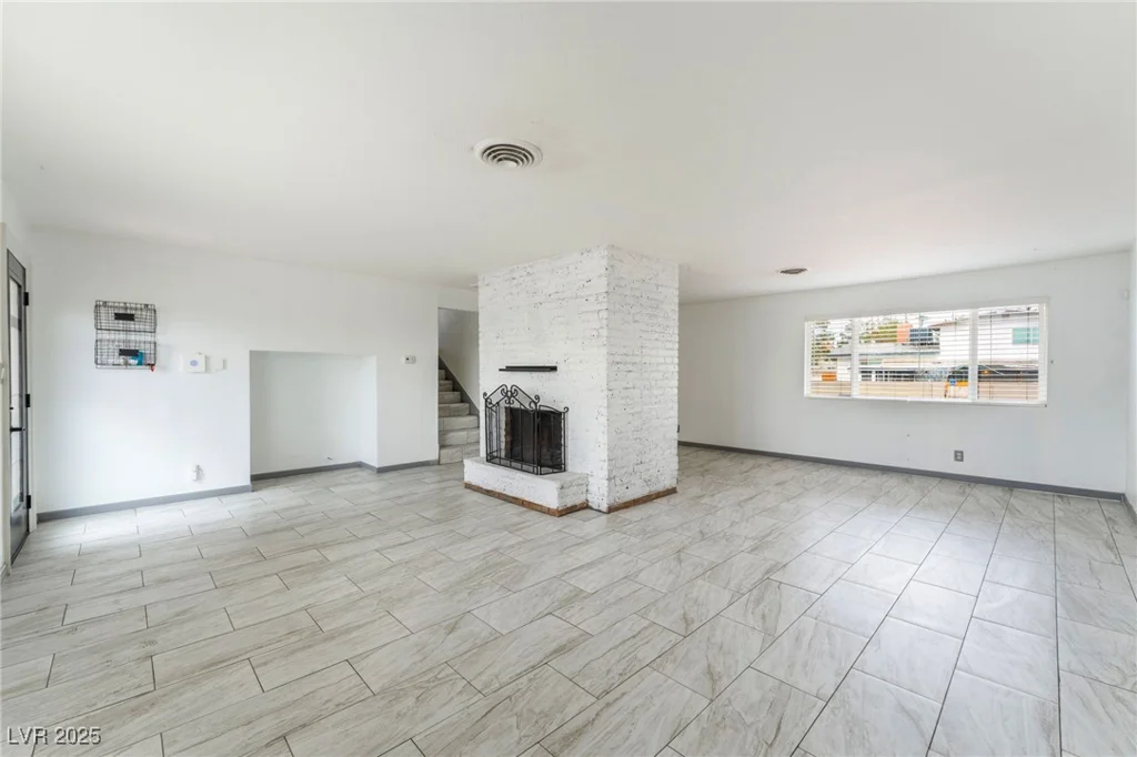 4404 Edward, Las Vegas, NV 89108