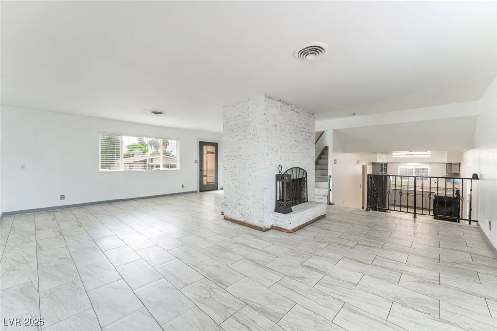 4404 Edward, Las Vegas, NV 89108