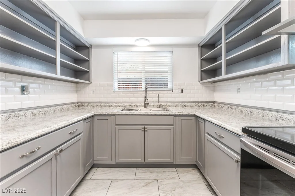 4404 Edward, Las Vegas, NV 89108