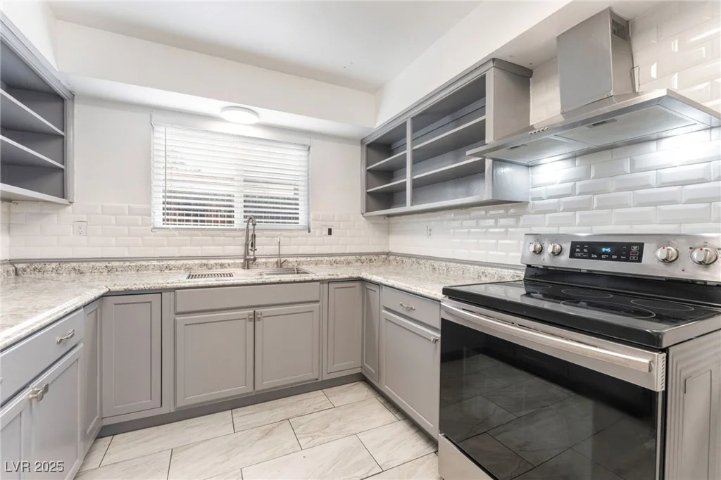 4404 Edward, Las Vegas, NV 89108