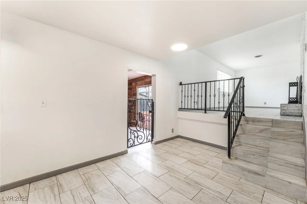 4404 Edward, Las Vegas, NV 89108