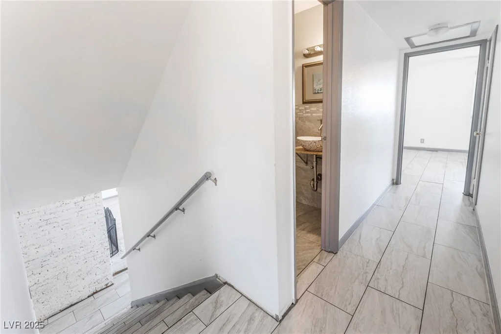 4404 Edward, Las Vegas, NV 89108