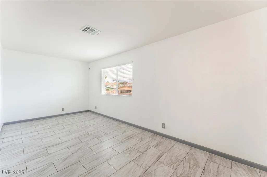 4404 Edward, Las Vegas, NV 89108