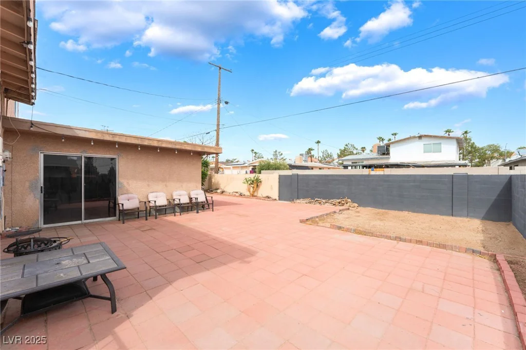 4404 Edward, Las Vegas, NV 89108