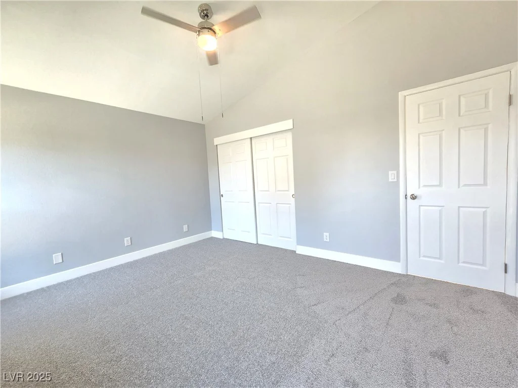 1327 Ebbetts, Las Vegas, NV 89110