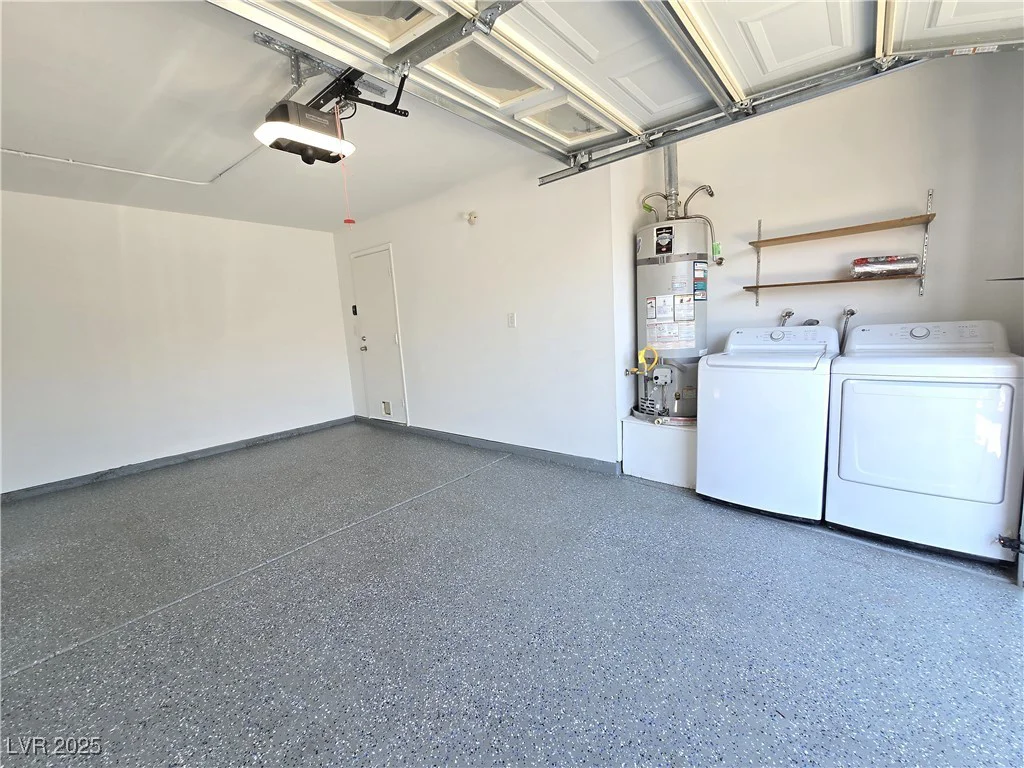 1327 Ebbetts, Las Vegas, NV 89110