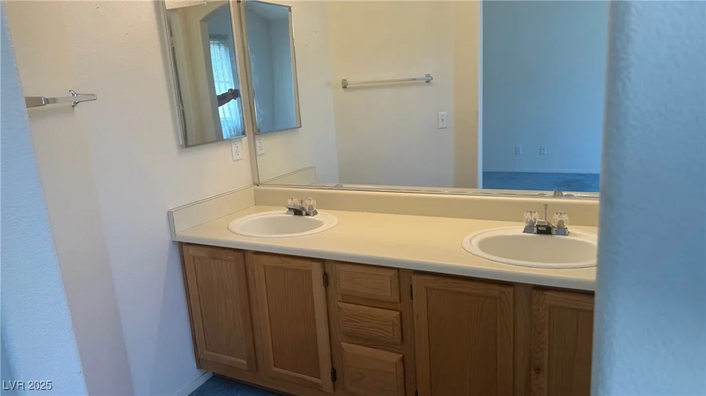 6375 Venus Vale, Las Vegas, NV 89156