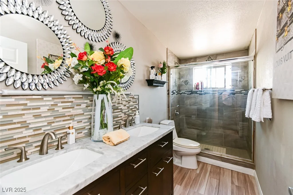 2824 El Toreador, Las Vegas, NV 89169