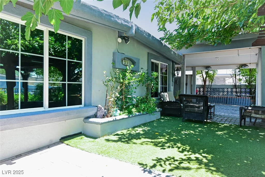 2824 El Toreador, Las Vegas, NV 89169