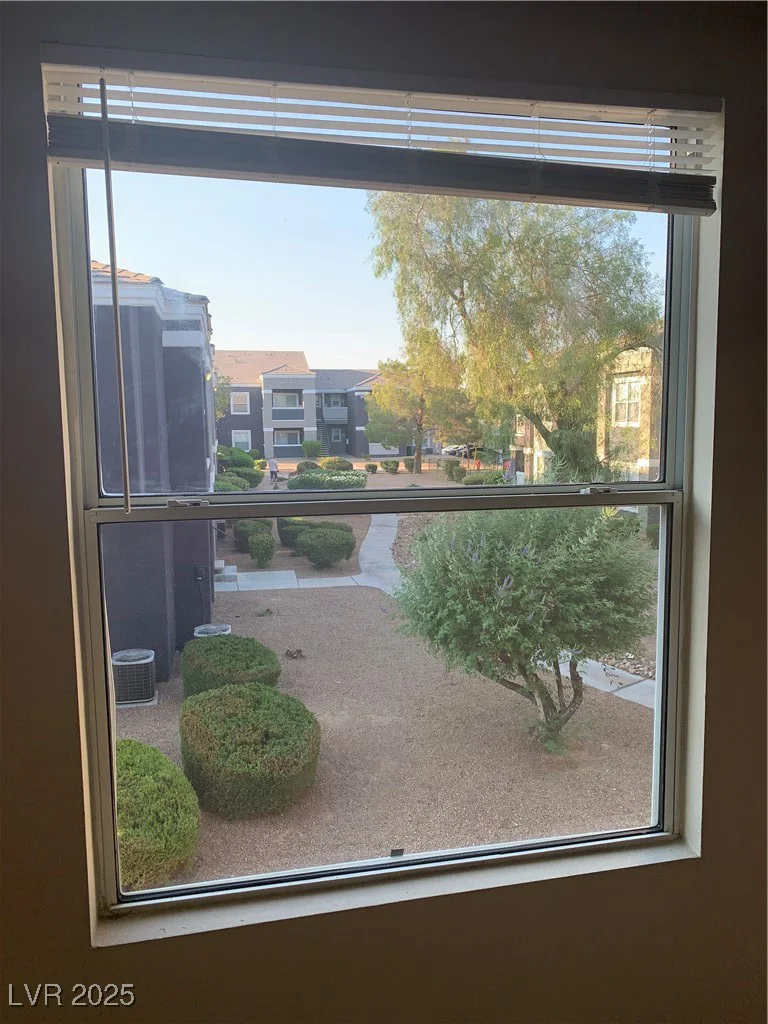 9620 Russell, Las Vegas, NV 89148