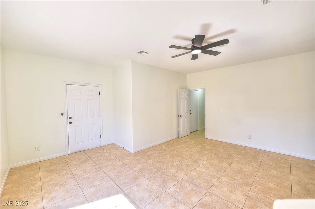 4274 Cincinnati, Las Vegas, NV 89104