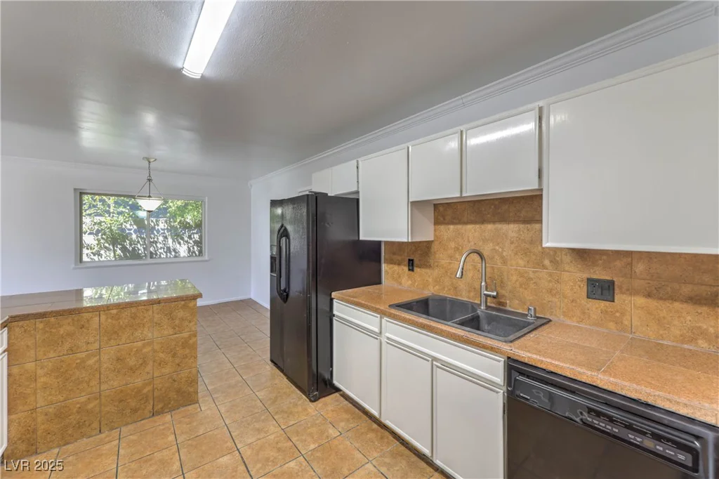 6309 Cromwell, Las Vegas, NV 89107