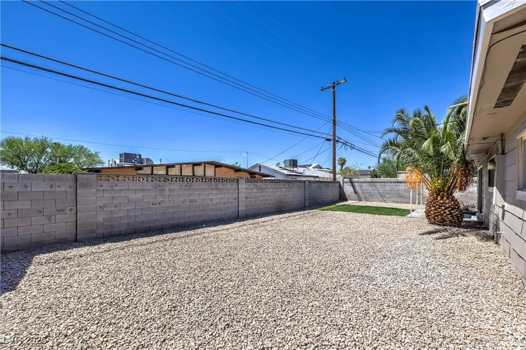 6309 Cromwell, Las Vegas, NV 89107