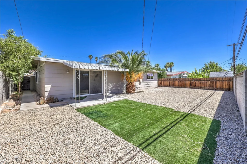 6309 Cromwell, Las Vegas, NV 89107